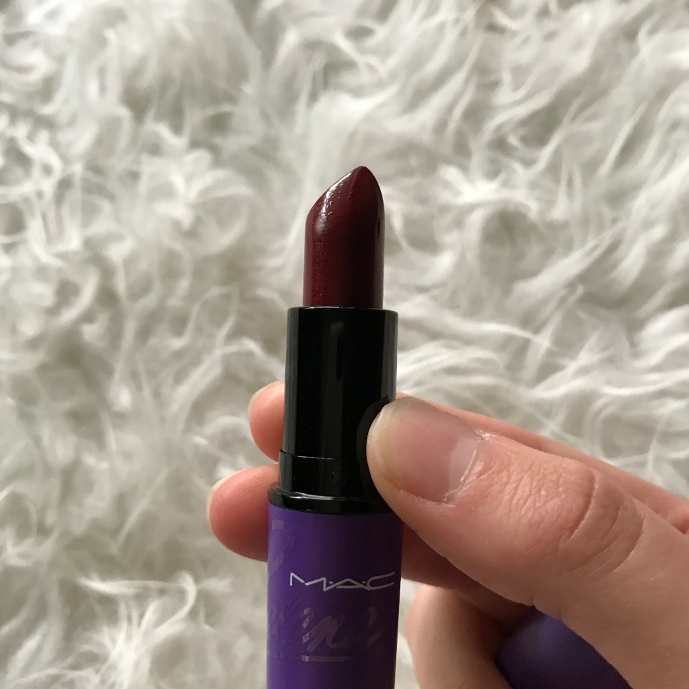 MAC Lipstick Selena Collection